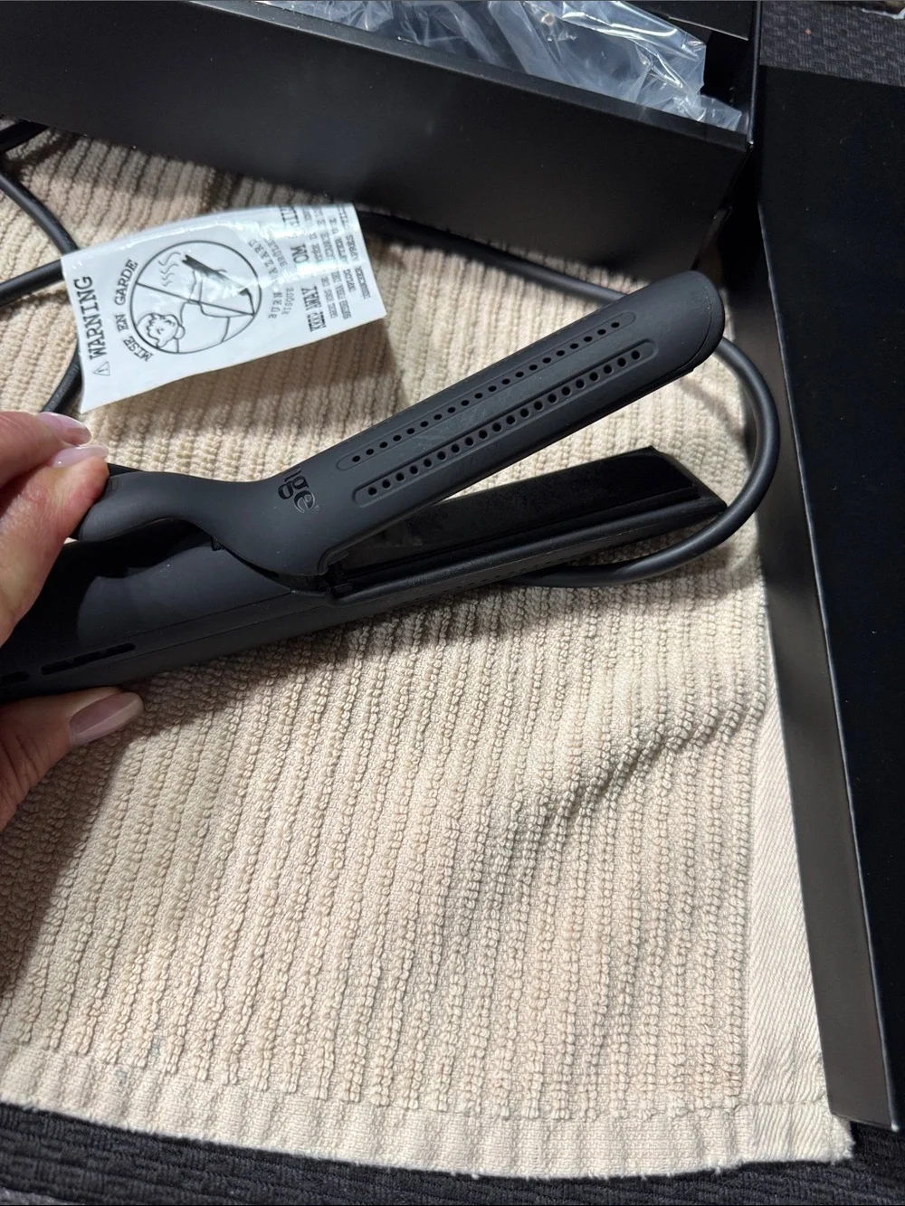 l'ange Black Hair Straightener / Styling Tool
